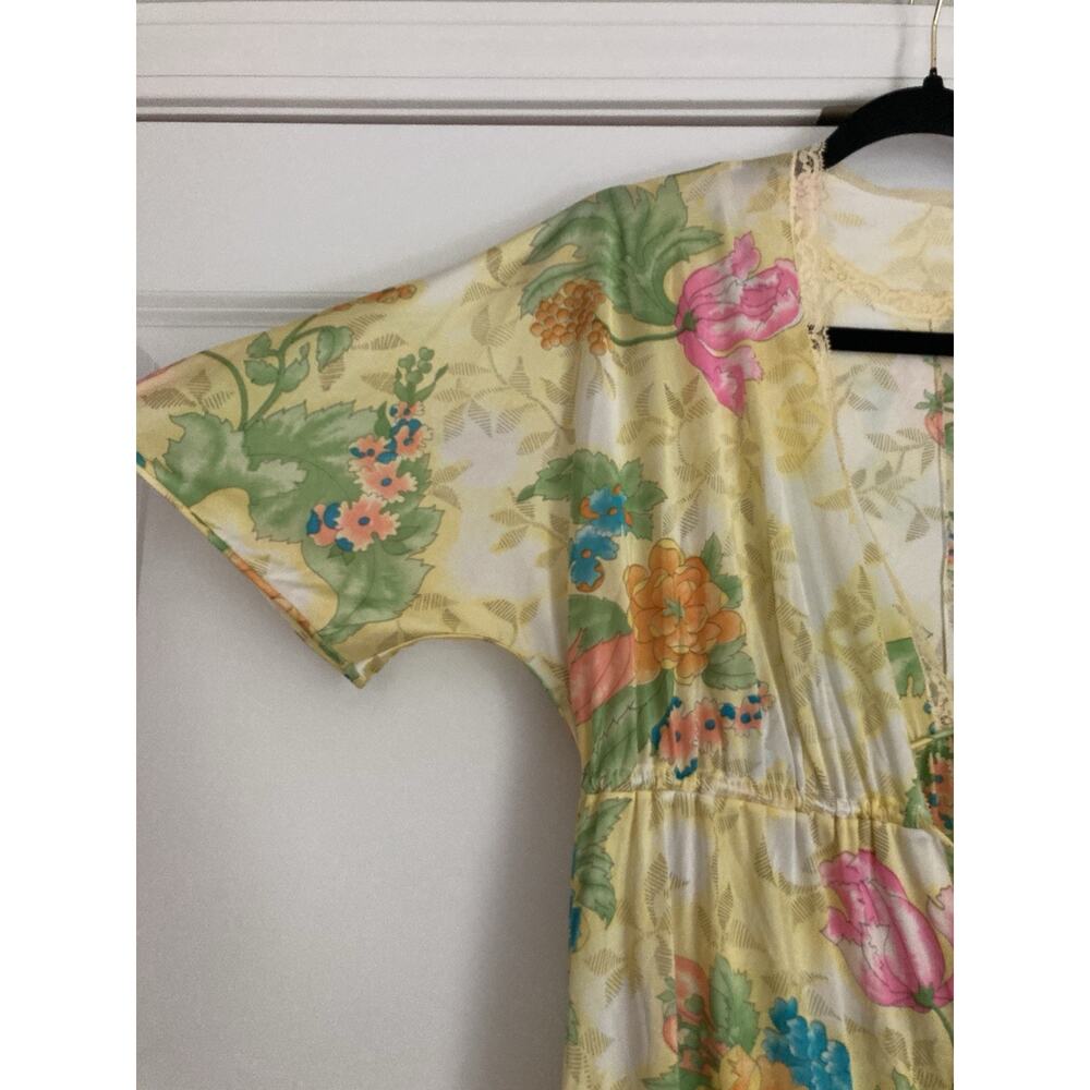 VTG Vanity Fair Floral Peignoir Robe Nightgown Negligee Set Small Made In USA - Picture 2 of 12